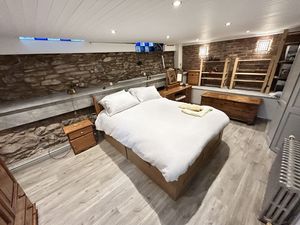 Photo 18- click for photo gallery